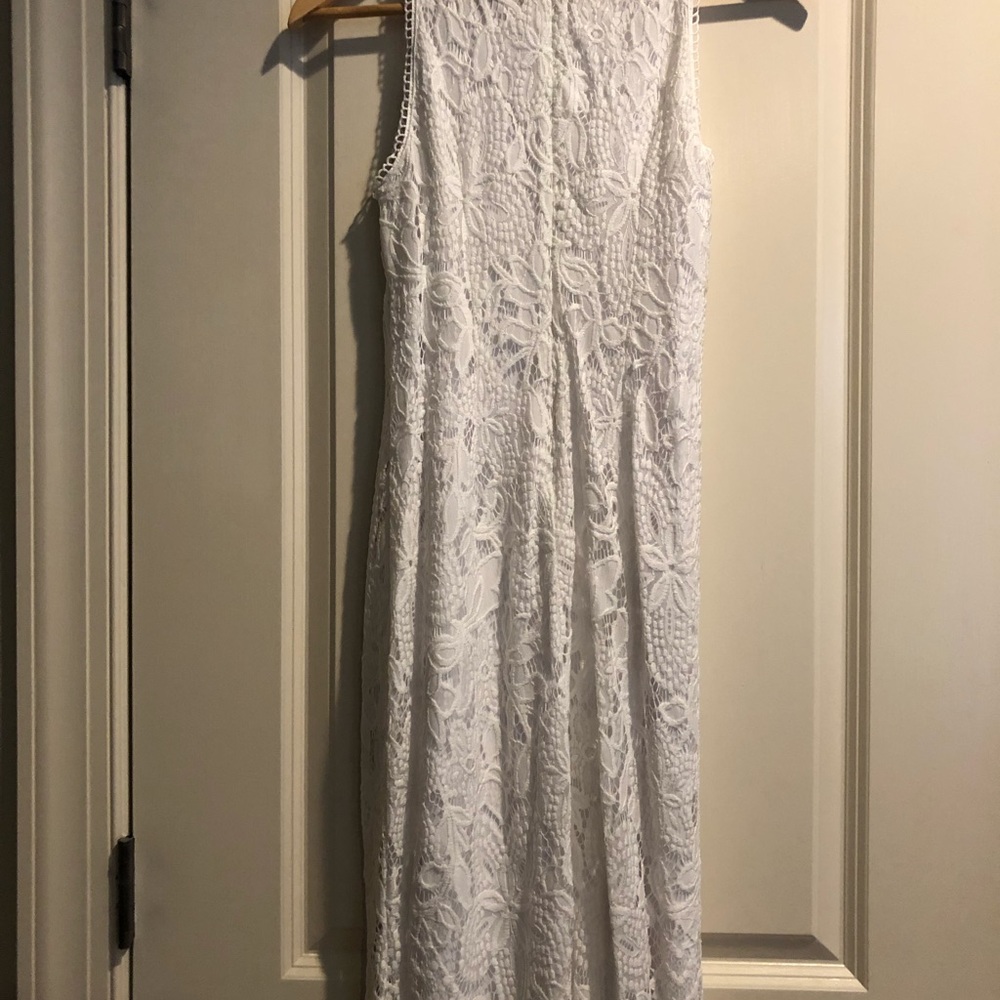 3/$15 Sleeveless White Lace Dress size 2 - Picture 6 of 6